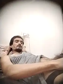 Snapshot of Rajat14111996 chatting on March 2025 03:51:02 AM Rajat14111996 online show from March 2025 03:51:02 AM