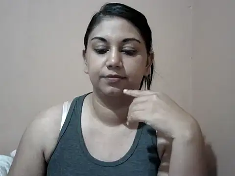 bellachow10 online show from February 2026 07:39:01 PM