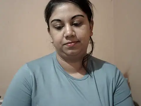 Snapshot of bellachow10 chatting on July 2026 07:45:01 PM bellachow10 online show from July 2026 07:45:01 PM
