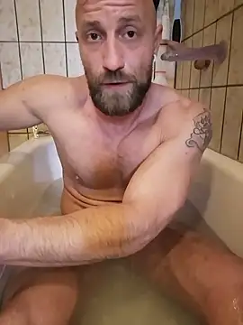 Snapshot of Toyboy471 chatting on March 2025 03:06:01 PM Toyboy471 online show from March 2025 03:06:01 PM