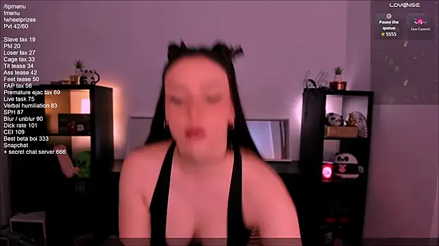 Snapshot of SofiRusselle chatting on September 2025 05:48:01 PM SofiRusselle online show from September 2025 05:48:01 PM