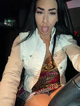 Snapshot of annablisss chatting on April 2026 03:17:01 AM annablisss online show from April 2026 03:17:01 AM