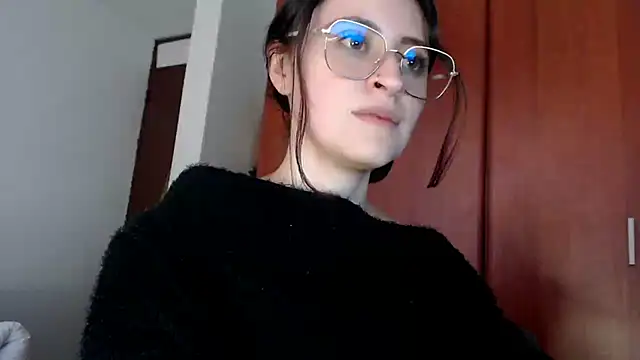 Juls winter  online show from March 2025 10:32:02 PM