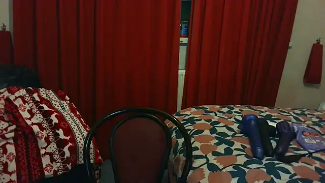 HouseWifeWhore Milf online show from March 2026 02:33:02 AM