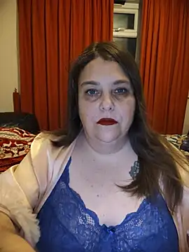 Snapshot of HouseWifeWhore_Milf chatting on July 2026 09:14:02 PM HouseWifeWhore Milf online show from July 2026 09:14:02 PM