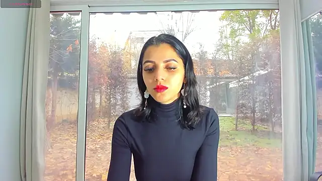 Snapshot of Sarabecker chatting on December 2024 09:24:01 AM Sarabecker online show from December 2024 09:24:01 AM