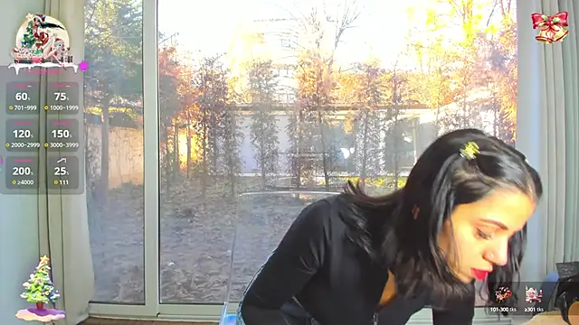 Snapshot of Sarabecker chatting on December 2024 09:40:02 AM Sarabecker online show from December 2024 09:40:02 AM