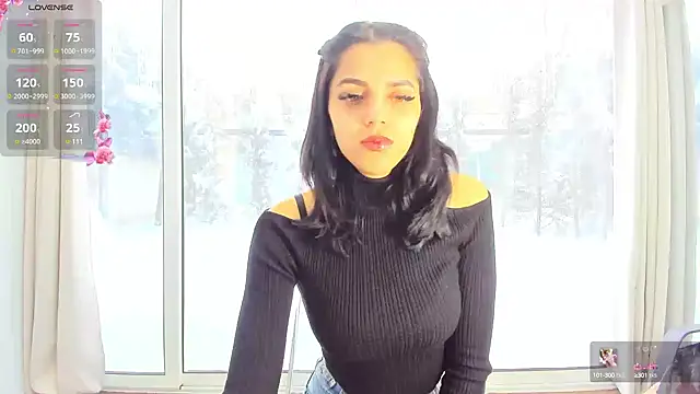 Snapshot of Sarabecker chatting on February 2025 10:16:01 AM Sarabecker online show from February 2025 10:16:01 AM