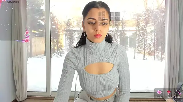 Snapshot of Sarabecker chatting on February 2025 09:32:01 AM Sarabecker online show from February 2025 09:32:01 AM