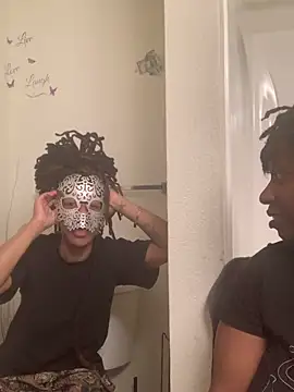 Snapshot of markquanna chatting on April 2026 03:43:02 AM markquanna online show from April 2026 03:43:02 AM