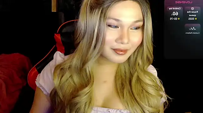 Snapshot of stacey_wills44 chatting on December 2024 12:38:02 PM stacey wills44 online show from December 2024 12:38:02 PM