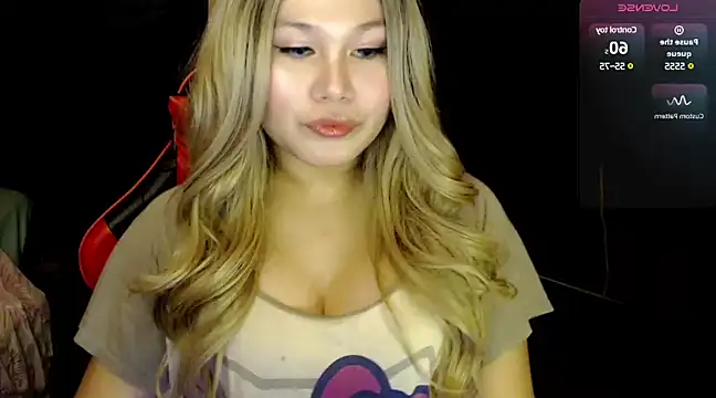 Snapshot of stacey_wills44 chatting on January 2025 11:02:02 PM stacey wills44 online show from January 2025 11:02:02 PM