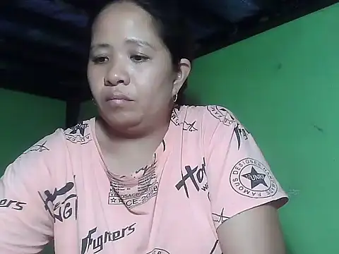 Snapshot of sweetlady_pinay chatting on April 2026 12:58:02 AM sweetlady pinay online show from April 2026 12:58:02 AM