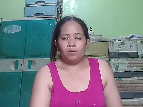 Snapshot of sweetlady_pinay chatting on April 2026 12:14:01 PM sweetlady pinay online show from April 2026 12:14:01 PM