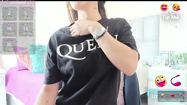 Charlotte7-7 online show from October 2025 06:09:01 PM