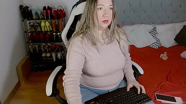 isabella rossse online show from November 2025 12:50:02 PM