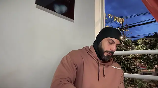 romeolovedark online show from October 2025 10:58:02 PM