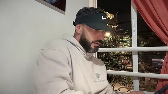 romeolovedark online show from October 2025 06:47:01 AM