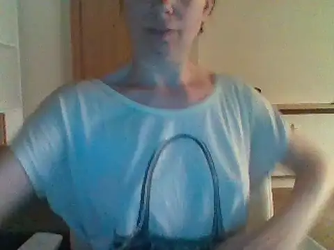 Snapshot of Moi_Lina chatting on August 2026 10:22:02 PM Moi Lina online show from August 2026 10:22:02 PM