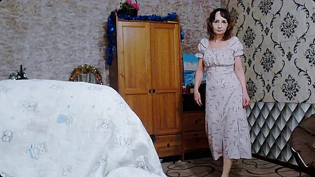 Snapshot of AnnieEltgant chatting on December 2024 03:20:02 PM AnnieEltgant online show from December 2024 03:20:02 PM