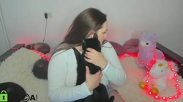 NataliEvans online show from December 2024 05:00:01 PM