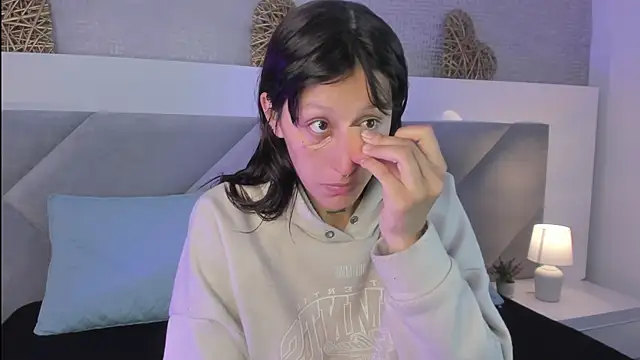 Mariana Joness online show from April 2026 02:45:01 AM