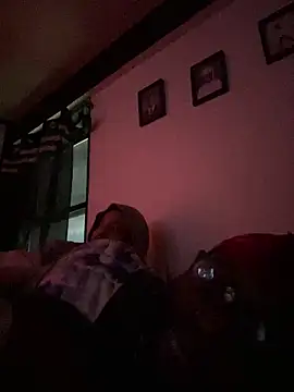 ChocolateBuns101 online show from December 2024 07:17:01 AM