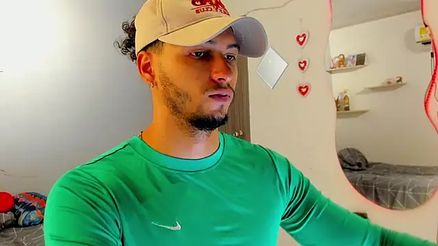 Kris Khalifa69 online show from February 2026 09:04:01 PM