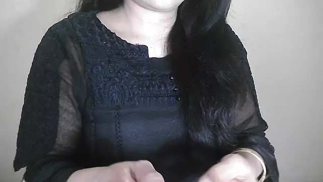 Snapshot of Chanchal--Navya chatting on January 2025 01:23:02 PM Chanchal--Navya online show from January 2025 01:23:02 PM