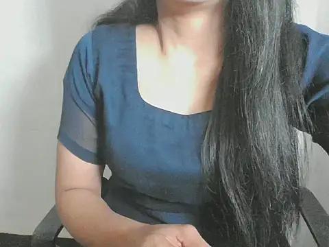 Snapshot of Chanchal--Navya chatting on November 2025 05:00:02 PM Chanchal--Navya online show from November 2025 05:00:02 PM