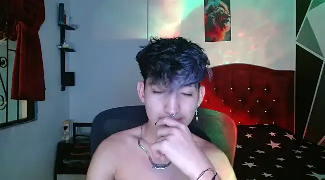 littlextreme online show from December 2024 06:21:01 AM