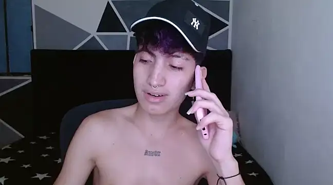 littlextreme online show from December 2024 03:44:01 AM