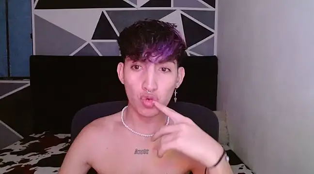 littlextreme online show from January 2025 12:14:02 AM