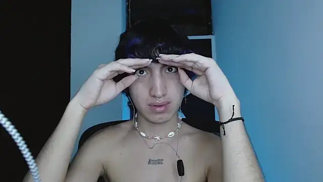 littlextreme online show from February 2026 06:52:01 AM