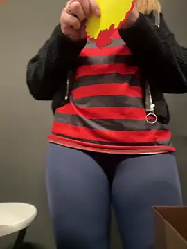 DaisyVibesss online show from March 2025 01:51:01 PM