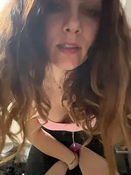 Snapshot of DaisyVibesss chatting on May 2026 08:25:01 PM DaisyVibesss online show from May 2026 08:25:01 PM