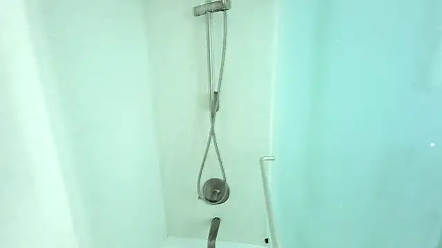 StrongMuscularAndHuge online show from April 2026 07:36:02 AM