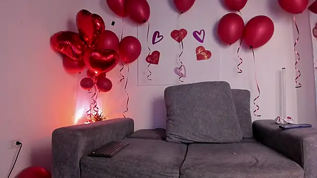 ale cam online show from February 2025 11:05:01 PM