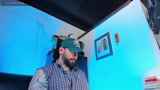 Snapshot of CamiloGray_ chatting on September 2025 03:23:02 PM CamiloGray online show from September 2025 03:23:02 PM