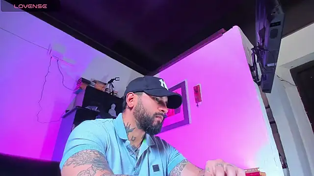 Snapshot of CamiloGray_ chatting on September 2025 01:45:02 PM CamiloGray online show from September 2025 01:45:02 PM