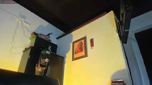 Snapshot of CamiloGray_ chatting on September 2025 01:58:01 PM CamiloGray online show from September 2025 01:58:01 PM