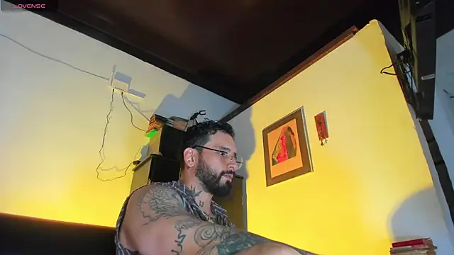 Snapshot of CamiloGray_ chatting on September 2025 02:22:02 PM CamiloGray online show from September 2025 02:22:02 PM