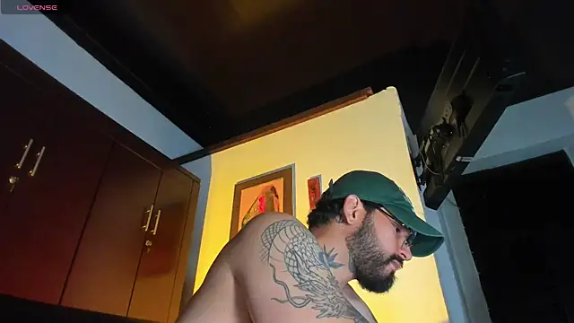 Snapshot of CamiloGray_ chatting on January 2026 01:49:01 PM CamiloGray online show from January 2026 01:49:01 PM