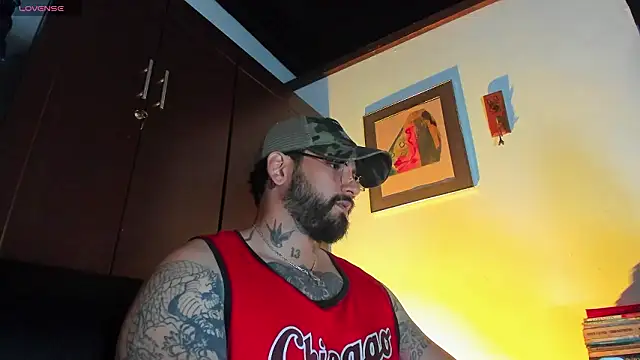 Snapshot of CamiloGray_ chatting on March 2026 03:45:01 PM CamiloGray online show from March 2026 03:45:01 PM