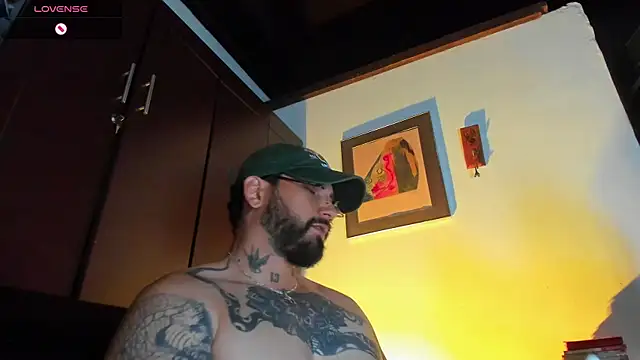 Snapshot of CamiloGray_ chatting on March 2026 02:18:01 PM CamiloGray online show from March 2026 02:18:01 PM