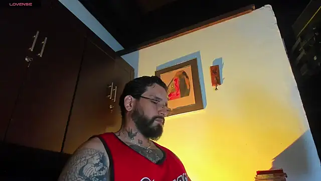 Snapshot of CamiloGray_ chatting on April 2026 02:56:01 PM CamiloGray online show from April 2026 02:56:01 PM