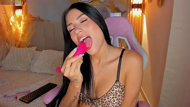 adda mancini online show from April 2026 04:02:02 AM