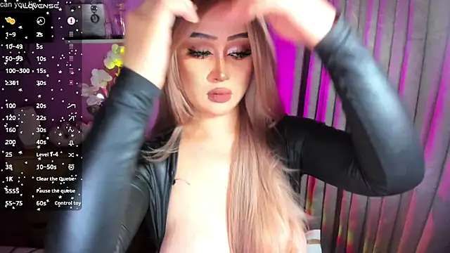 Miss mariahmonroe online show from October 2025 08:15:01 PM