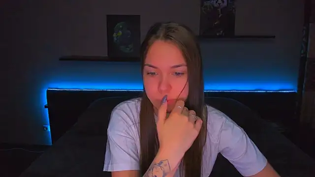 AlexaBarkley online show from March 2026 12:38:01 AM