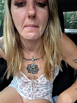 SheIsSomething online show from July 2026 01:52:02 AM